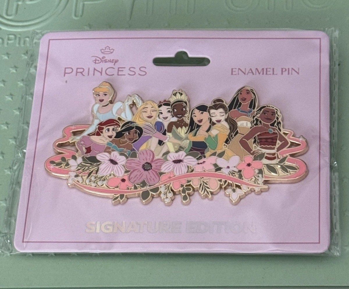 Disney PALM Princess Cluster Jumbo Collectible Trading Pin Pink A La Mode LE 500 Disney PALM Princess Cluster Jumbo Collectible Trading Pin Pink A La Mode LE 500