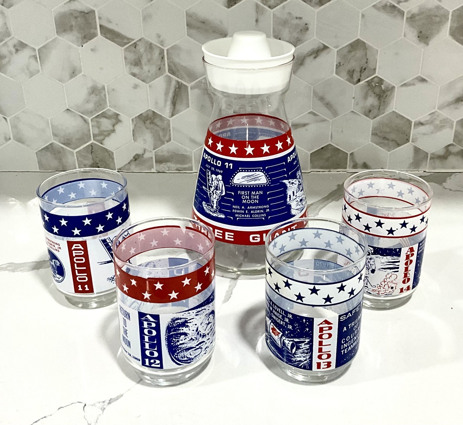 Apollo Space Moon Landing Glass Carafe 4 Glasses Apollo 11,12, 13, 14 NASA NEW Apollo Space Moon Landing Glass Carafe 4 Glasses Apollo 11,12, 13, 14 NASA NEW