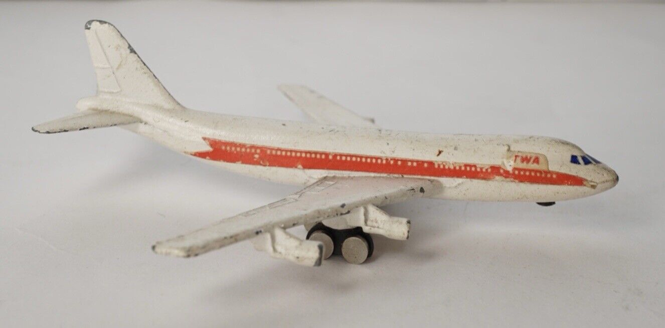 Vintage Dyna Flites TWA Boeing 747 Toy Airplane (4” Long)