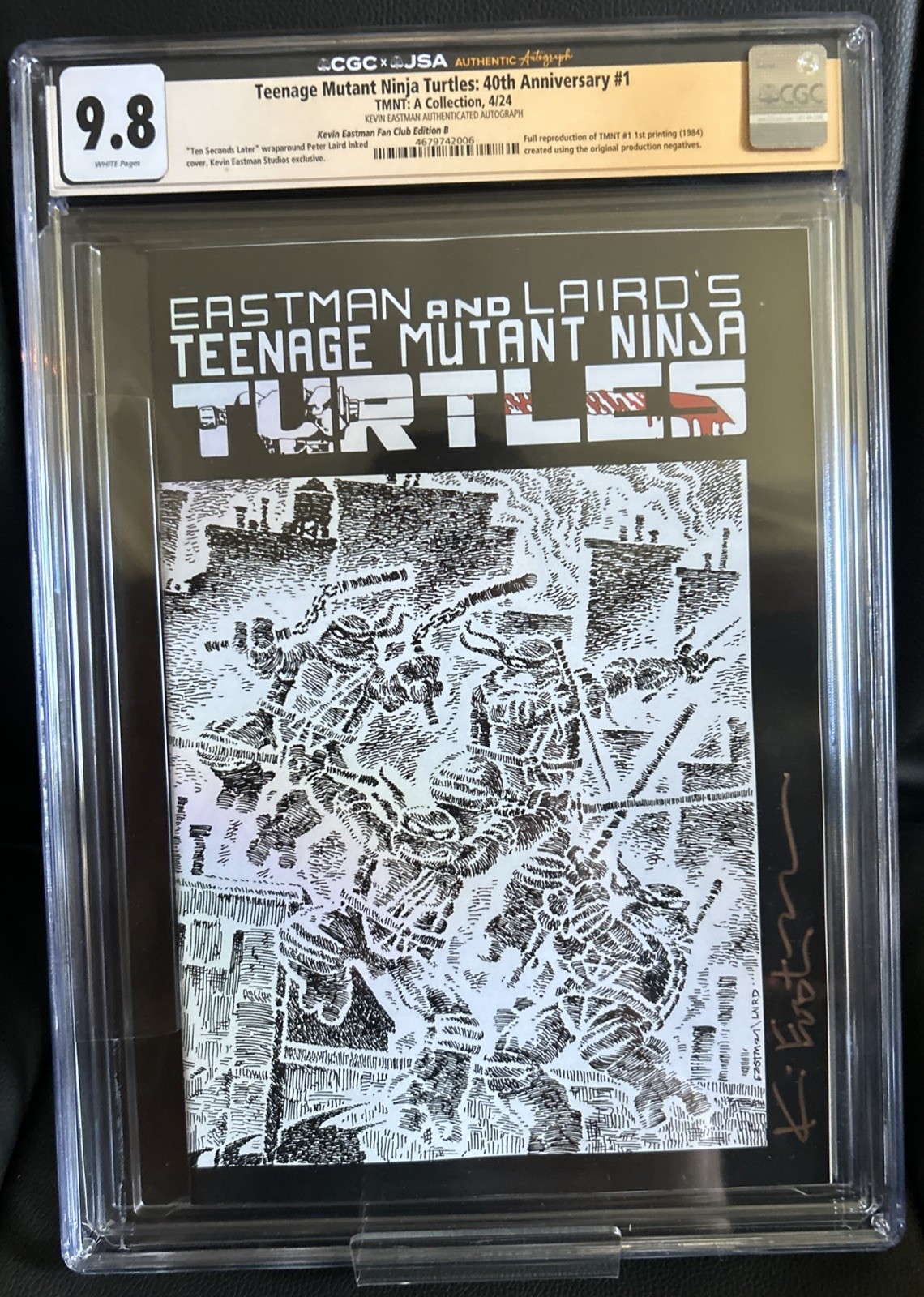 TMNT #1 - 40th Anniversary - Edition B - CGC 9.8 - Signed Kevin Eastman