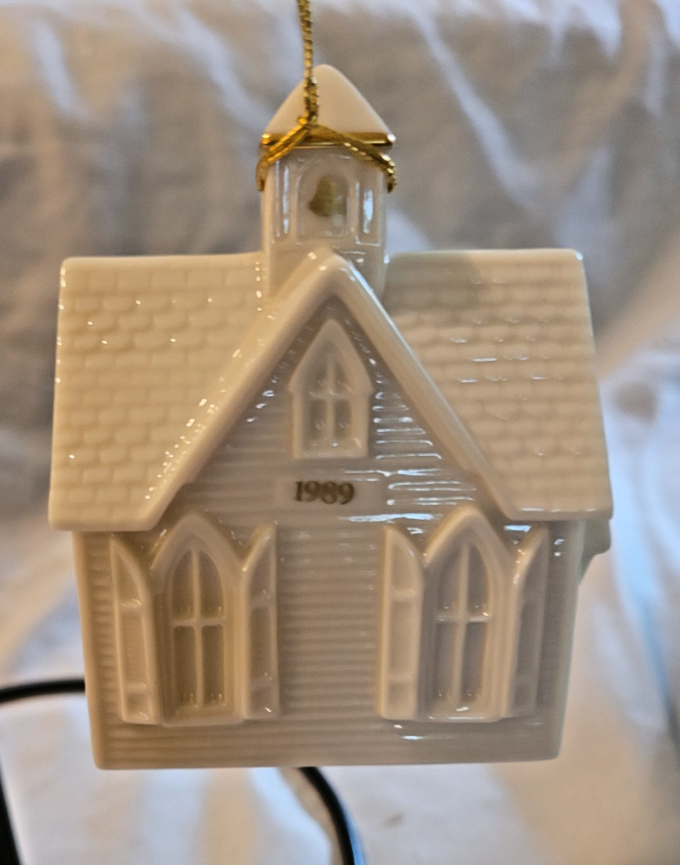 Vintage Lenox 1989 Christmas 