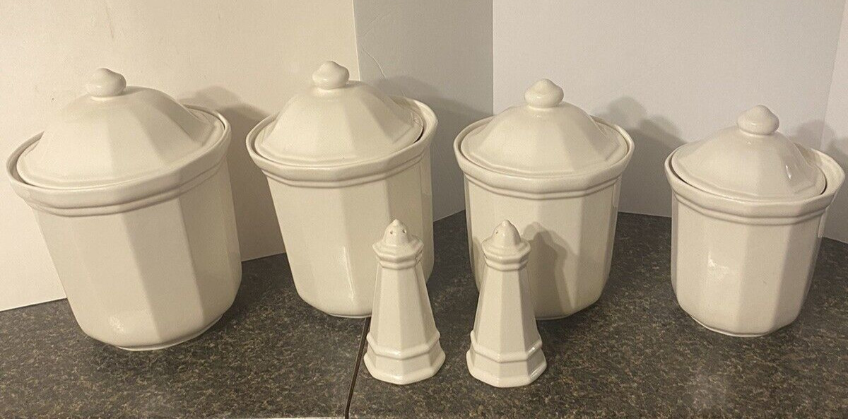 Vintage PFALTZGRAFF Canister Set of 4 Heritage White W/Lids & S+P Shakers