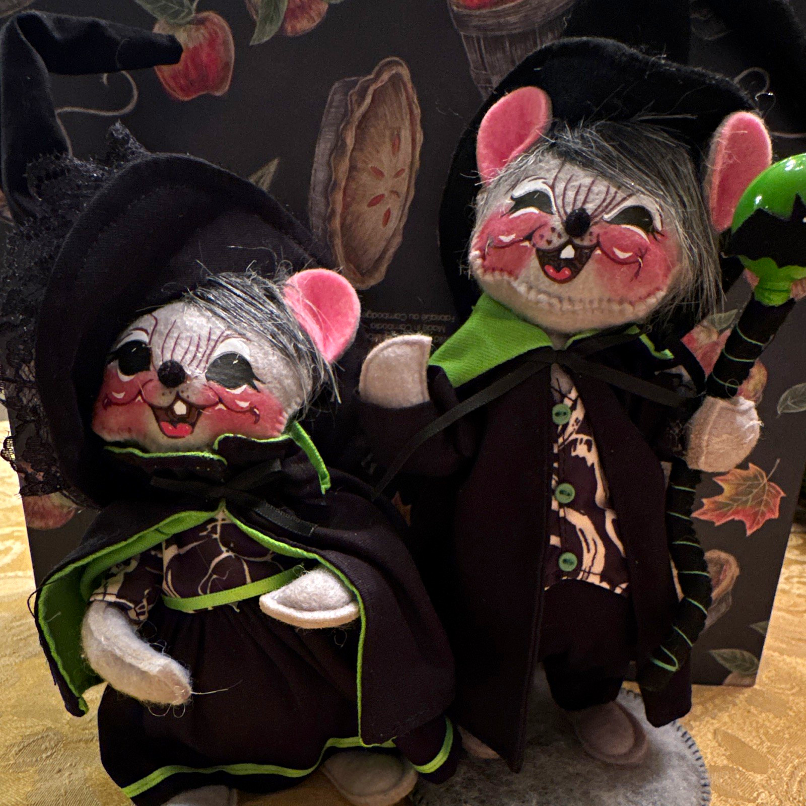 2021 Annalee Dolls Halloween Warlock & Witch Set of 2 Mice/Mouse Black & Green
