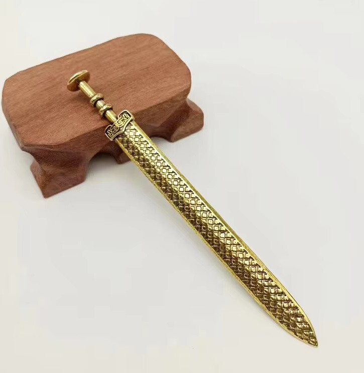 Brass Sword Figurine Small Animal Statue Table Office Home Decoration Toy Gifts