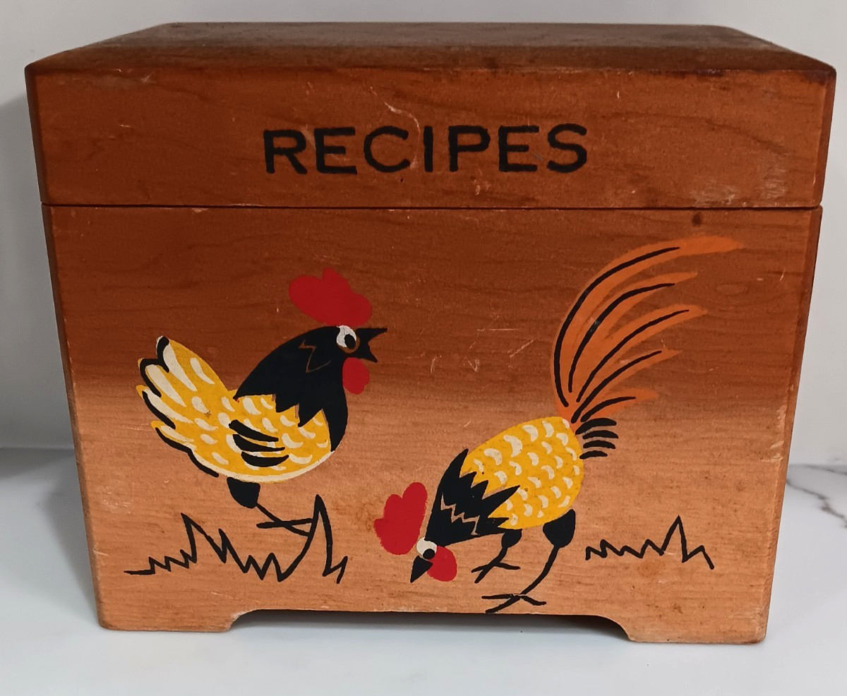 Vtg Wooden Recipe Box Hinged Lid Rooster Country Farmhouse Nevco Japan w/ pt tag