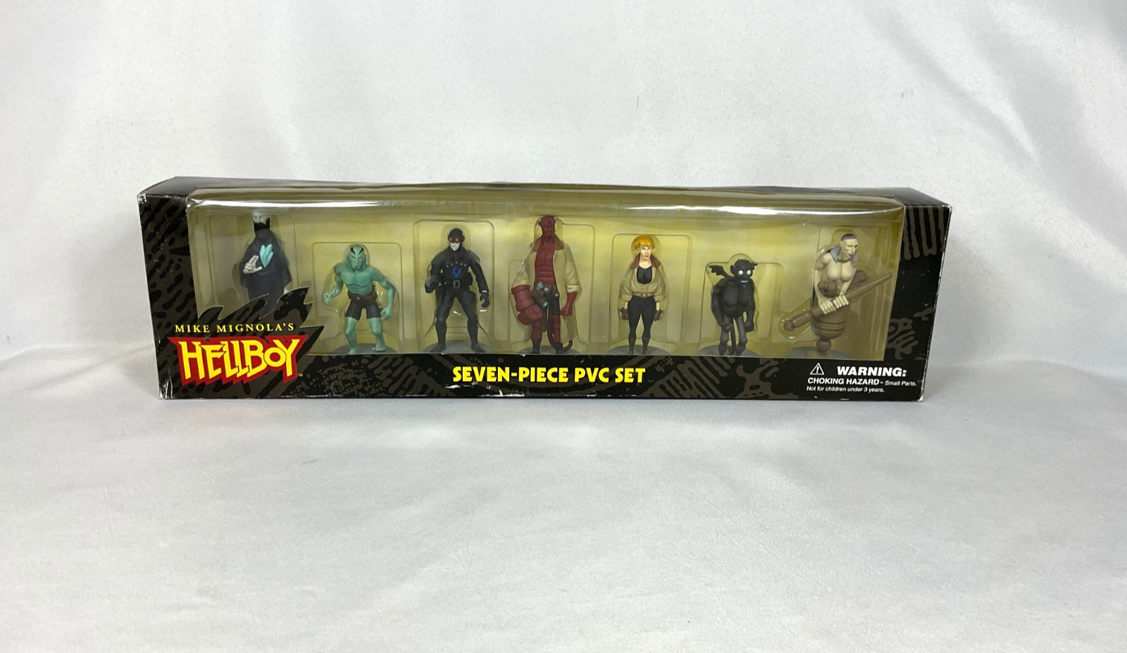 Hellboy 7 Piece PVC Set Mike Mignola's 2001 PRE-OWNED -READ DESCRIPTION