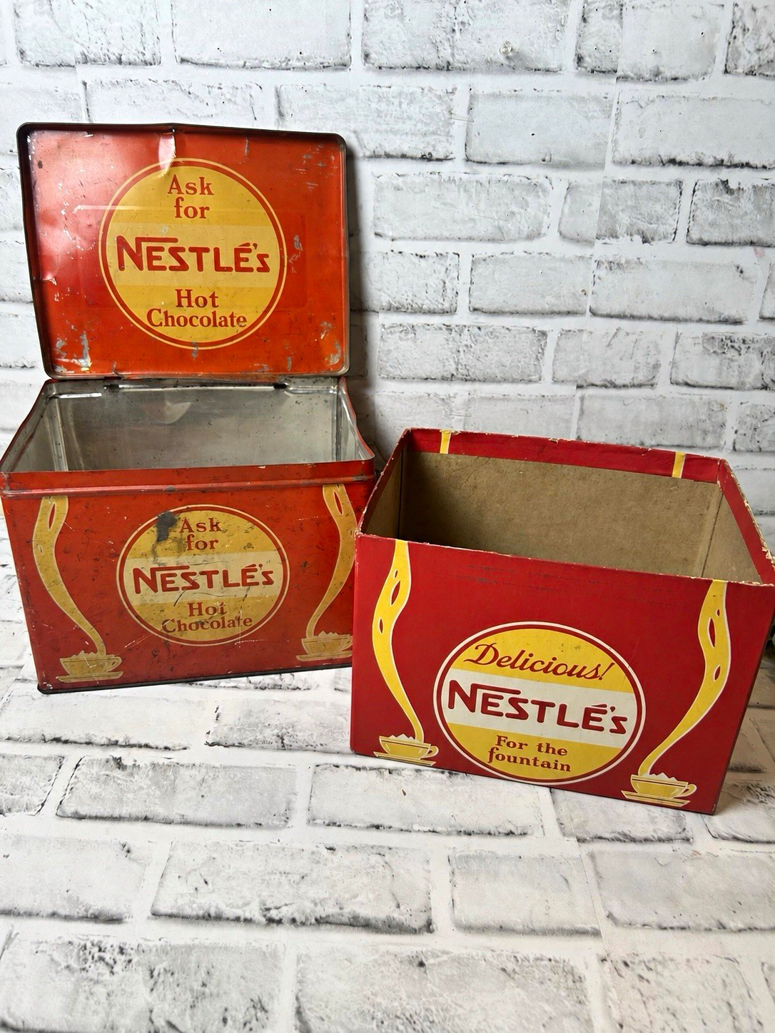 Nestlé 1953 Hot Chocolate Advertising Tin w/Lid & Sweet Milk Cocoa Crema Box