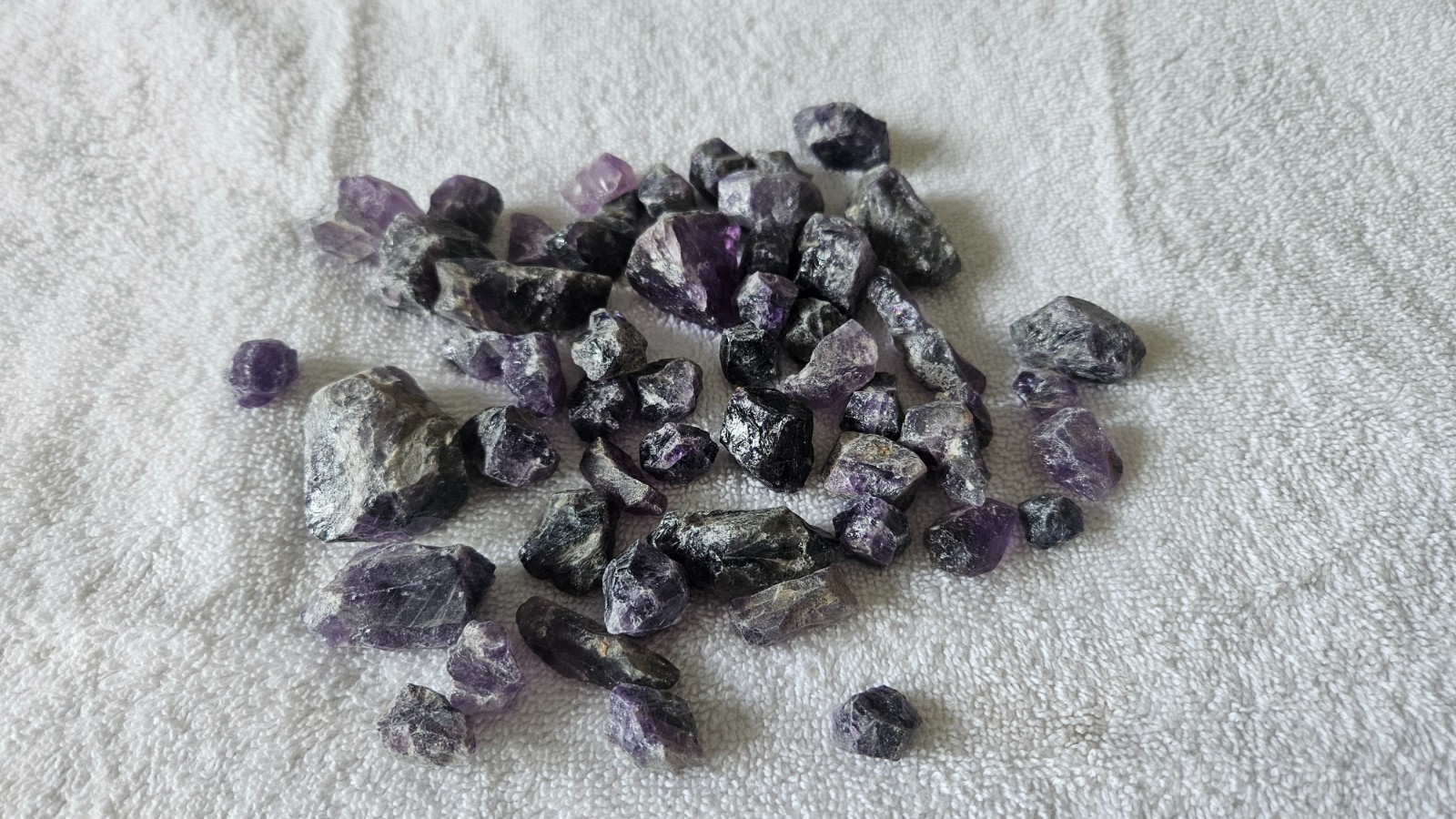 Bulk Rough Amethyst Stone – 1 lb Raw Amethyst Crystals