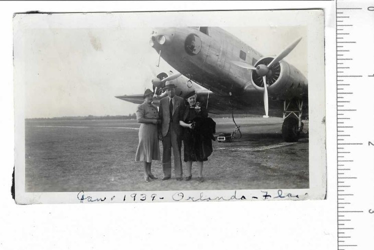 Vintage Photo scrapbook collectible image passenger airplane travel flight 1939