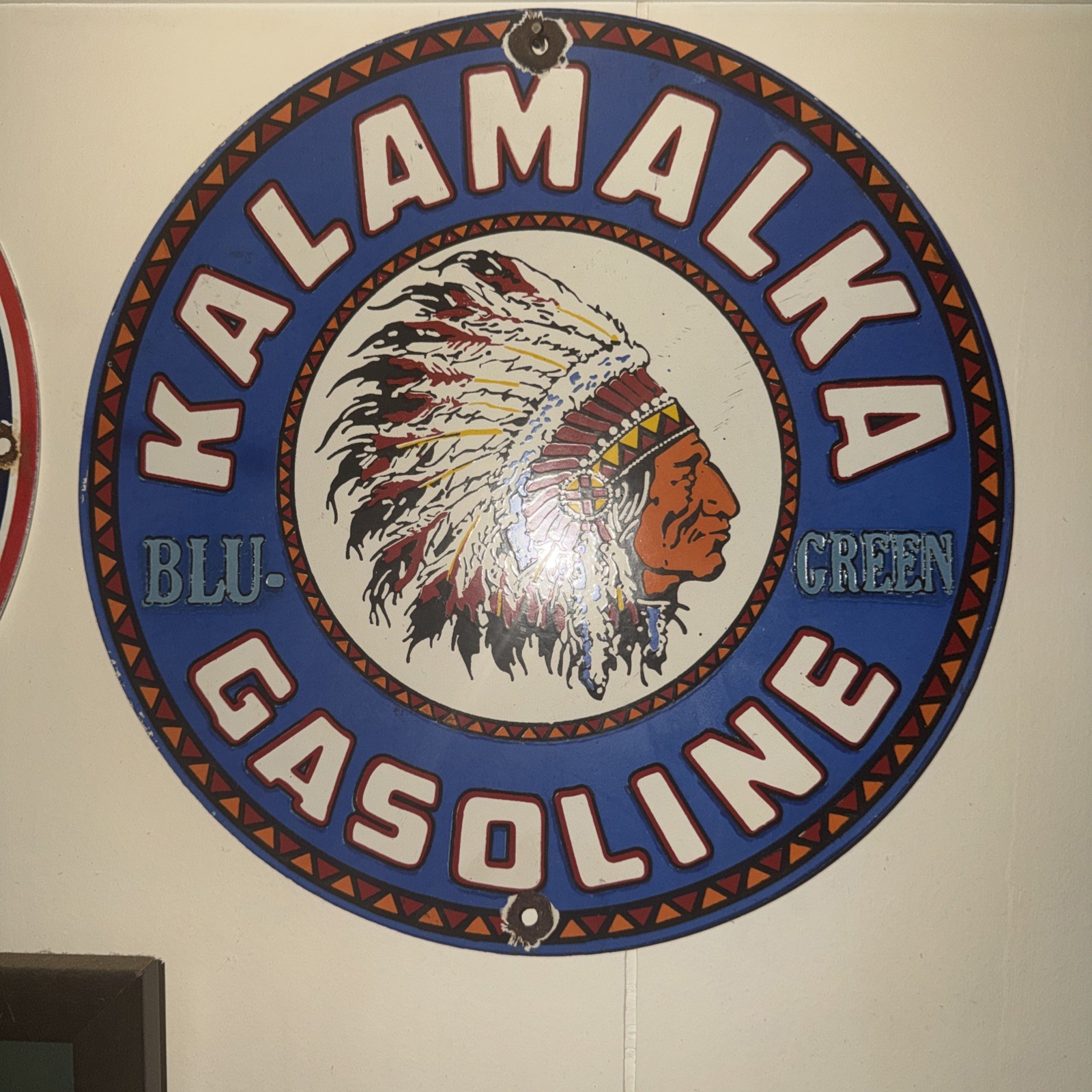VINTAGE KALAMALKA INDIAN GASOLINE PORCELAIN CHIEF GAS SERVICE PUMP PLATE SIGN
