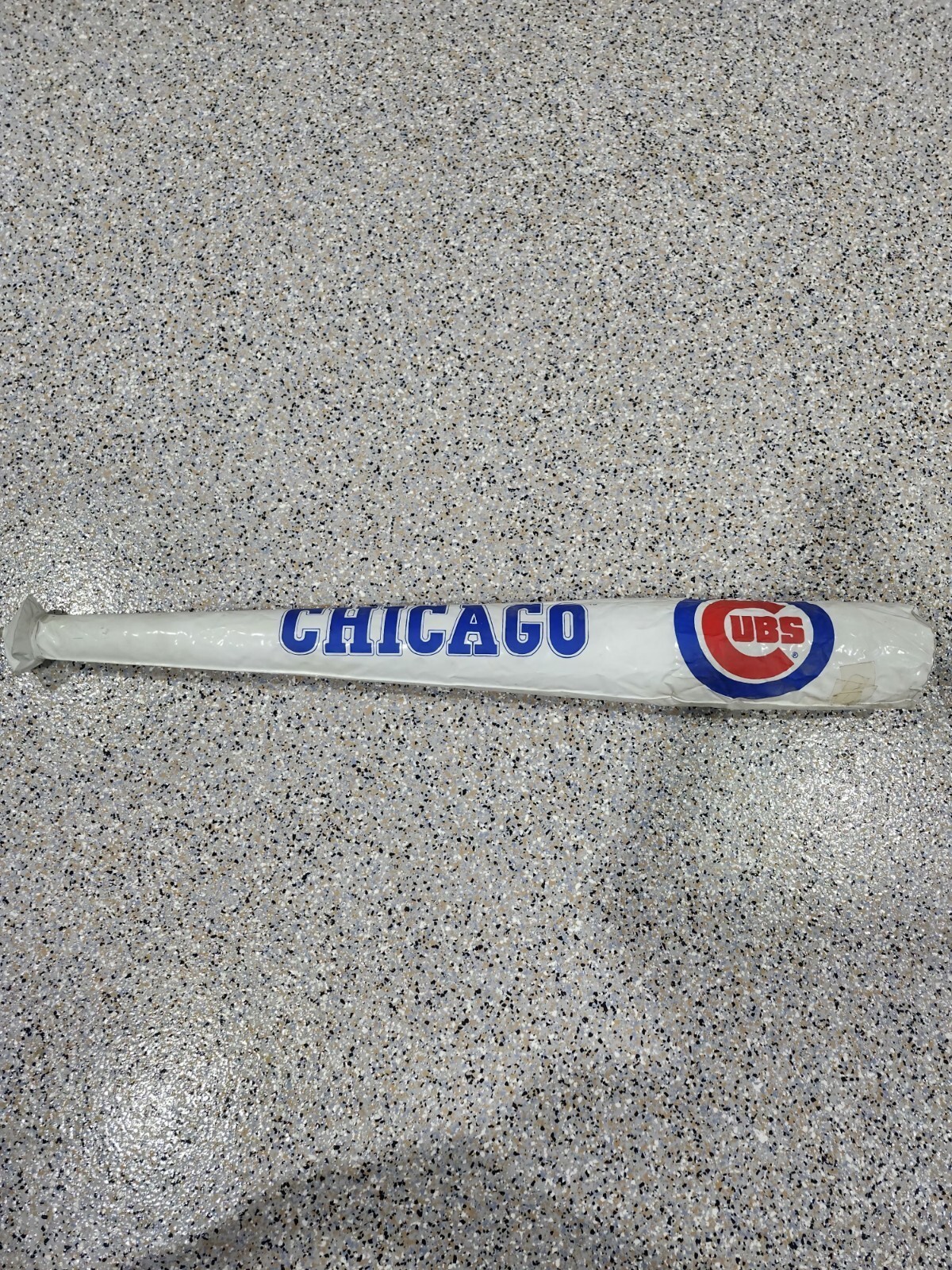Vintage Chicago Cubs jumbo Inflatable bat Vintage Chicago Cubs jumbo Inflatable bat