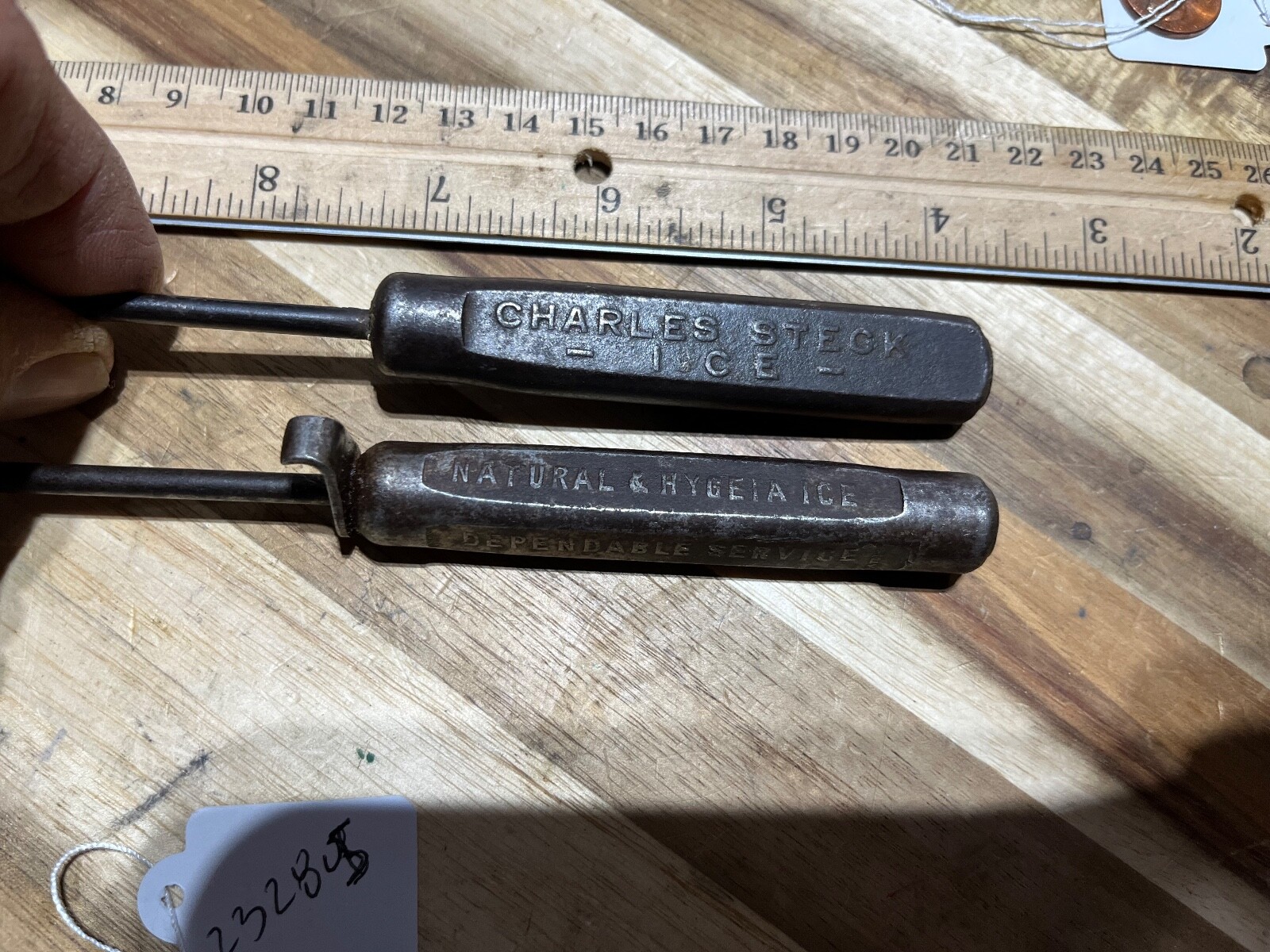 Anitque Charles Steck & Hygeia Ice pics cir. 1920s (23285)