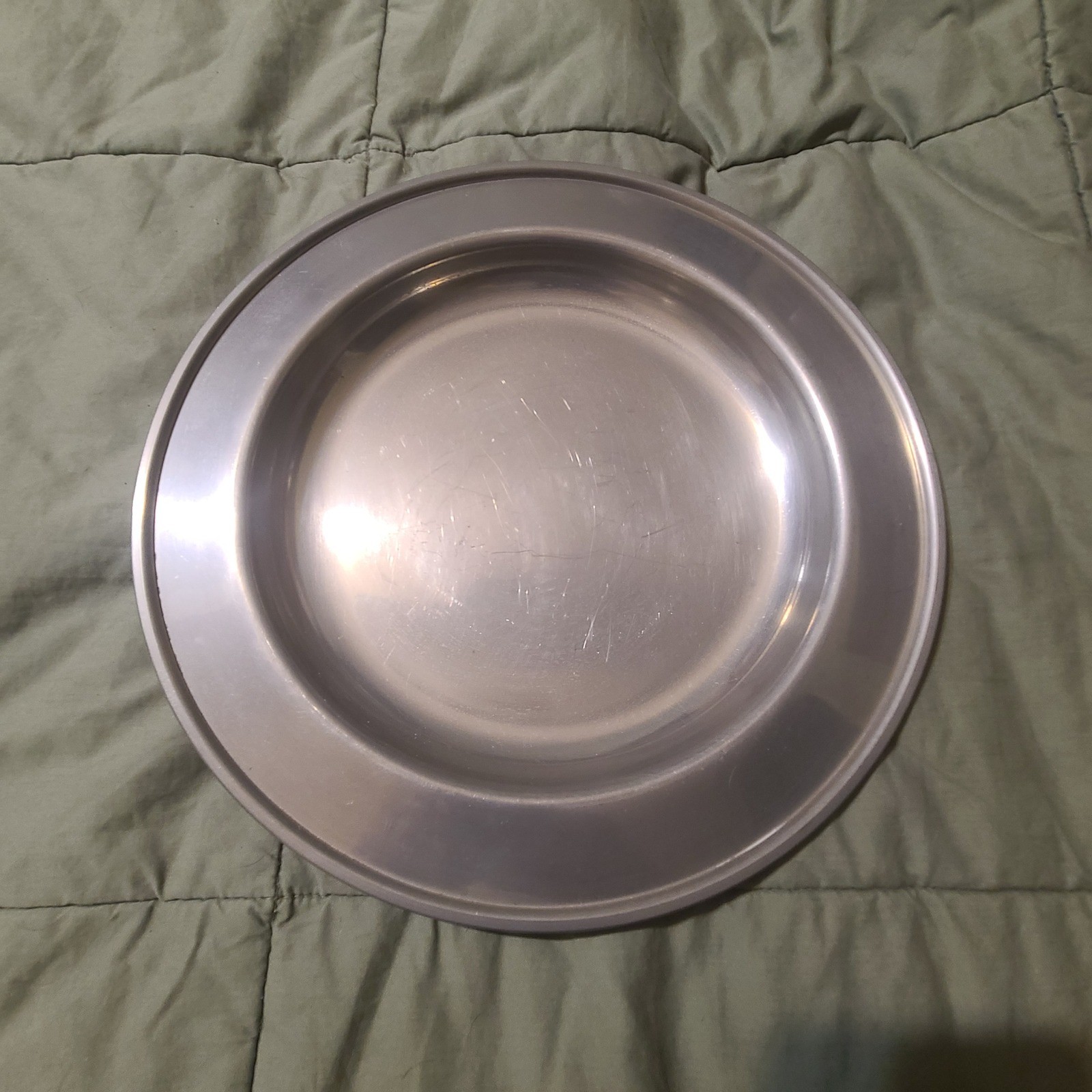 Old Newbury Pewter Plate Charger Unisex 11 Inch Silver Gray Vintage