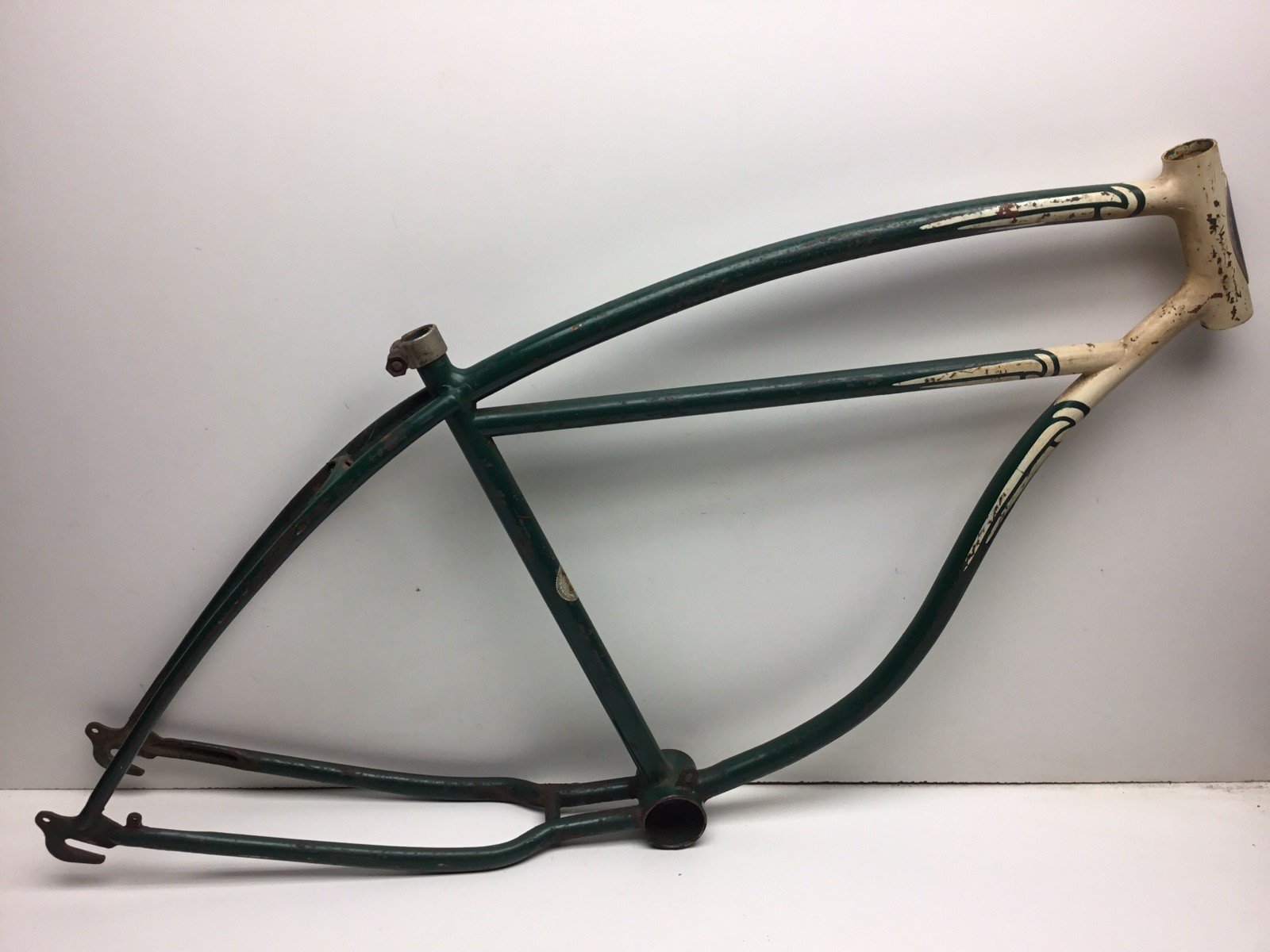 Vintage 1950s Schwinn Men’s Straightbar Frame 26” 2.125” S2 Hornet Bike