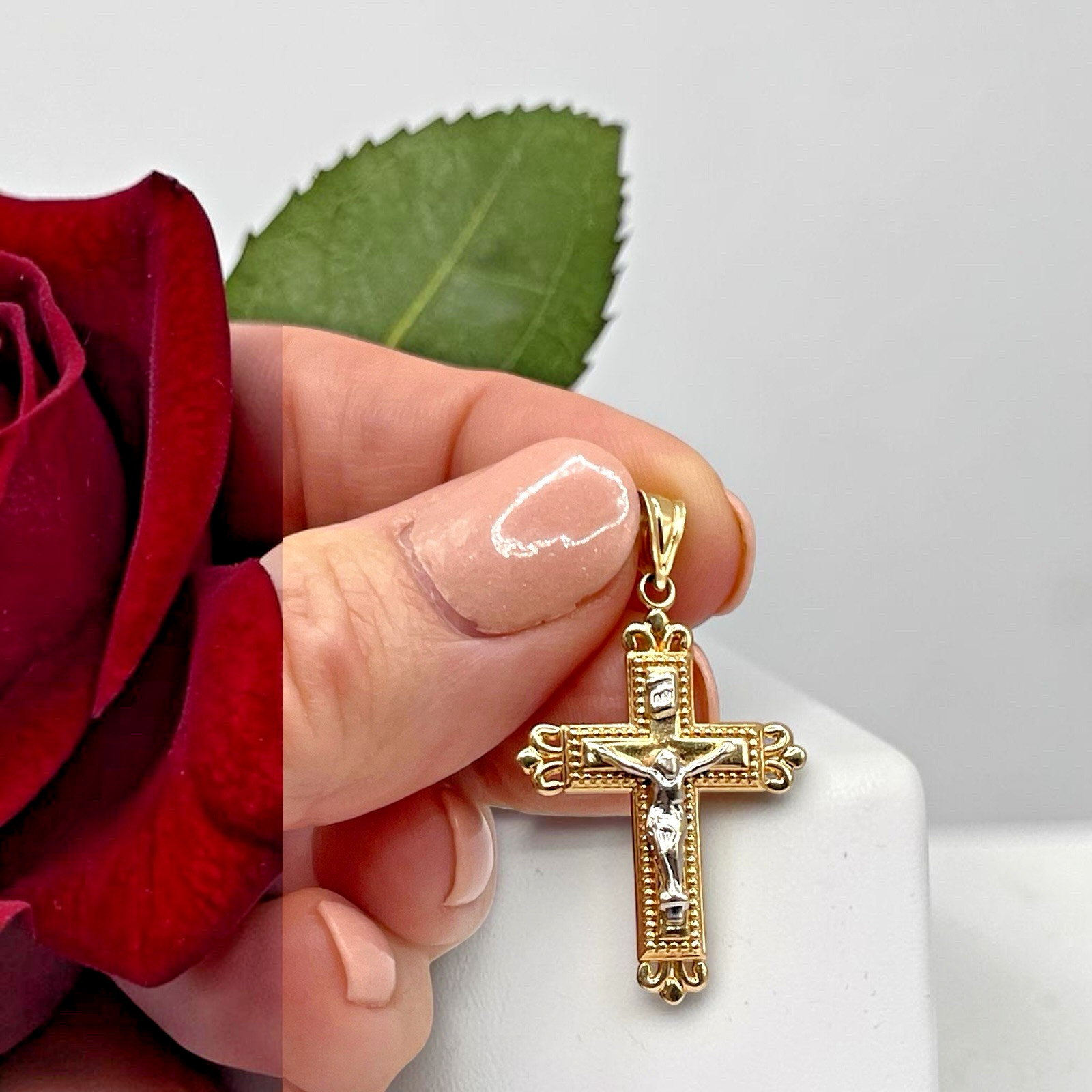 MA Michael Anthony 14K Yellow & White Gold Crucifix Cross Religious Pendant, 1 MA Michael Anthony 14K Yellow & White Gold Crucifix Cross Religious Pendant, 1