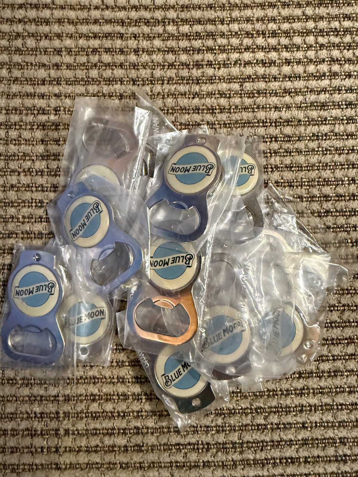 Blue Moon Bottle Opener Keychain lot of 16  sealed