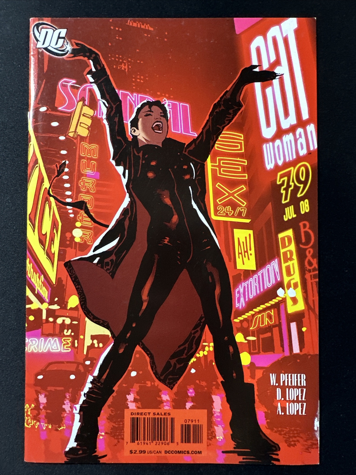 Catwoman #79 Vol 3 Adam Hughes Cover 2008 DC Comics 1st Print Volume 3 Fine *A1