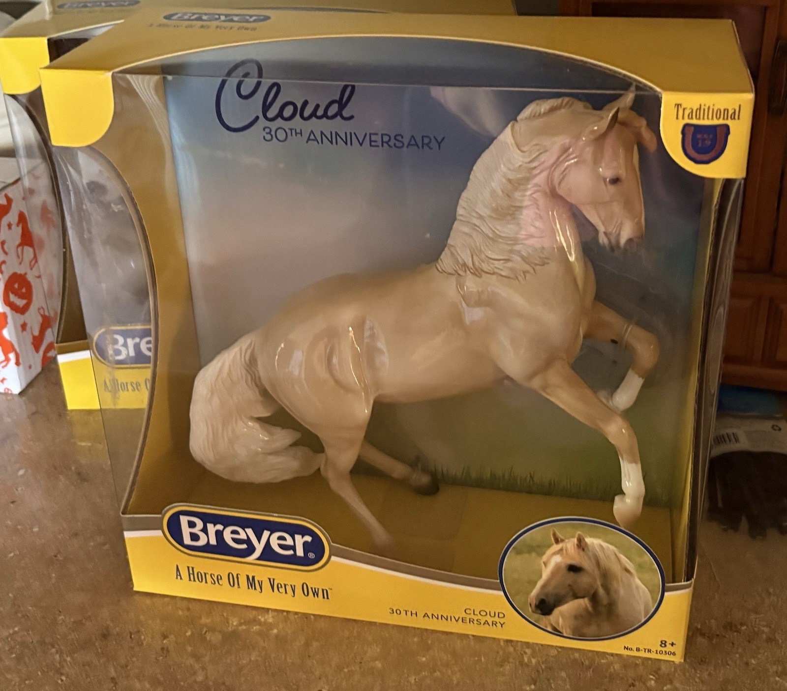 Breyer * Glossy Cloud * CCA 2026 Collector Club Traditional Model Horse