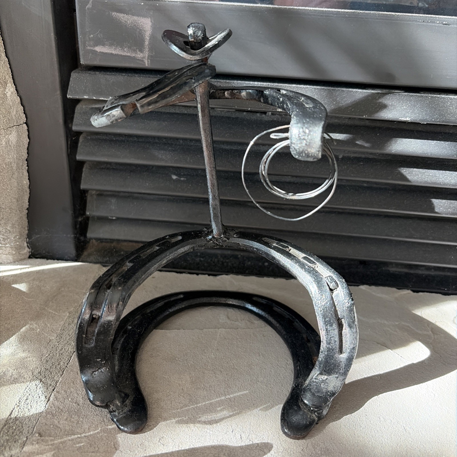 Metal Horseshoe heavy Sculpture Figurine Lasso Cowboy 10 Metal Horseshoe heavy Sculpture Figurine Lasso Cowboy 10
