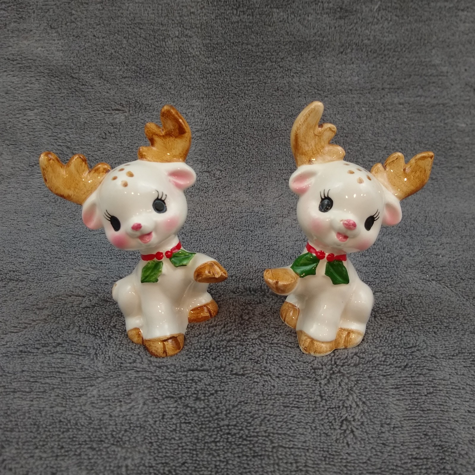 Vintage Lefton Christmas Reindeer Salt & Pepper Shakers #1669 Japan Minty