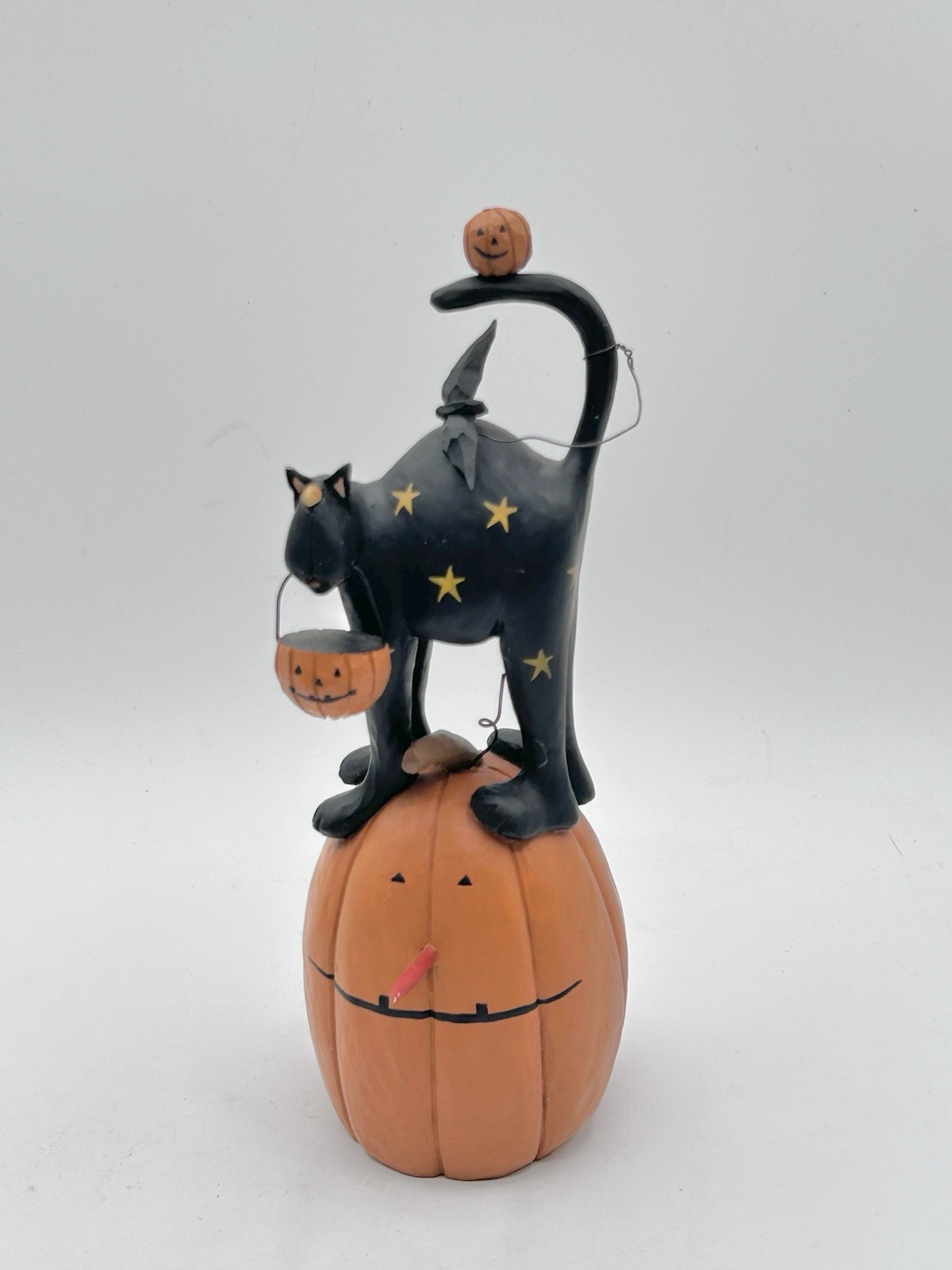 Williraye Studio Halloween Figurine Cat Pumpkin Model #WW6011 Damaged