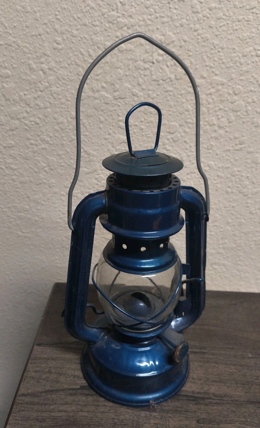 Vintage Blue Light Kerosene Oil Lamp Lantern With Wick
