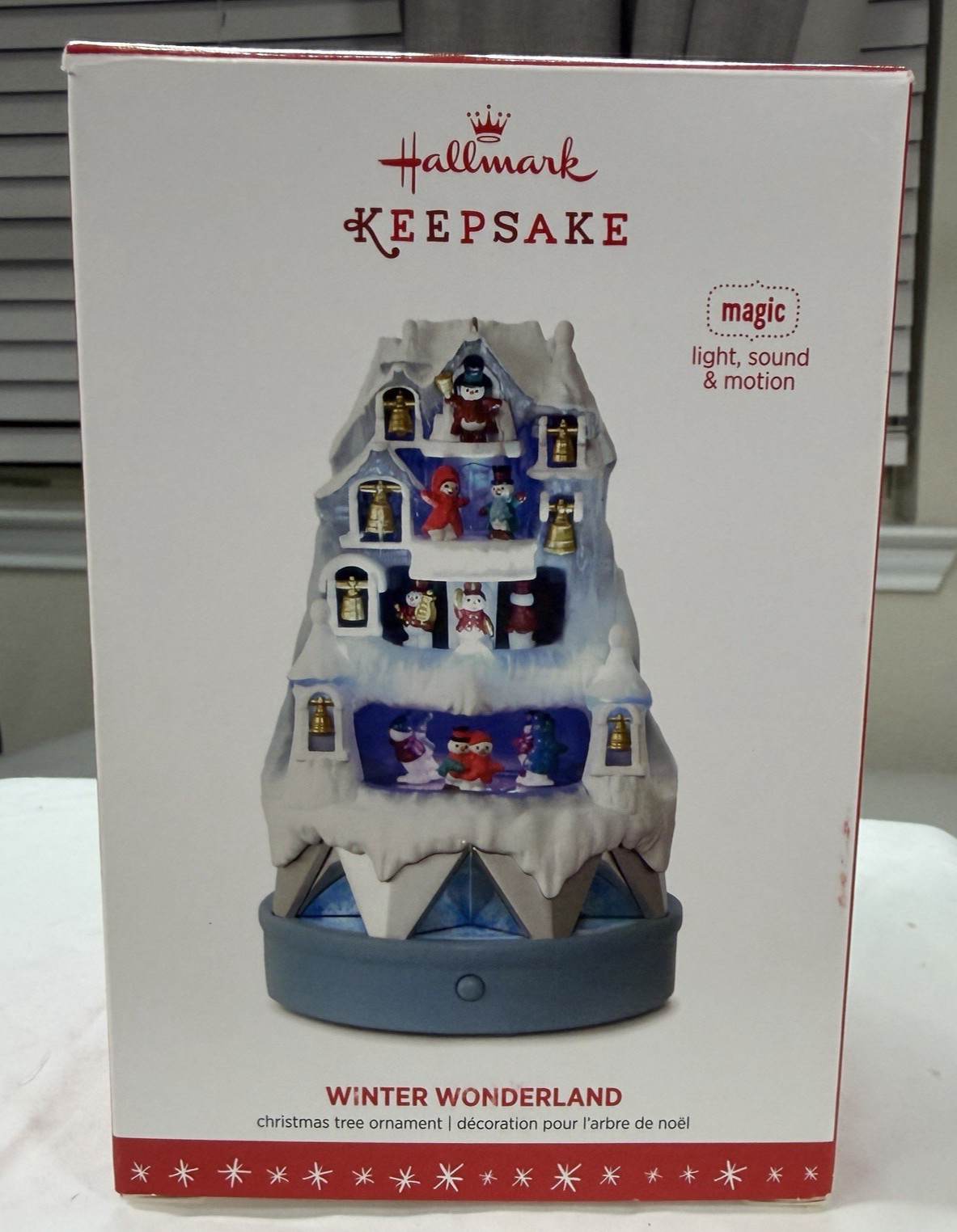 Winter Wonderland 2016 Hallmark Tabletop Ornament Motion Light Sound QGO1061