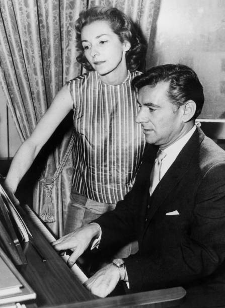 Music 1960s Conductor composer Leonard Bernstein wife Felicia Mont- Old Photo