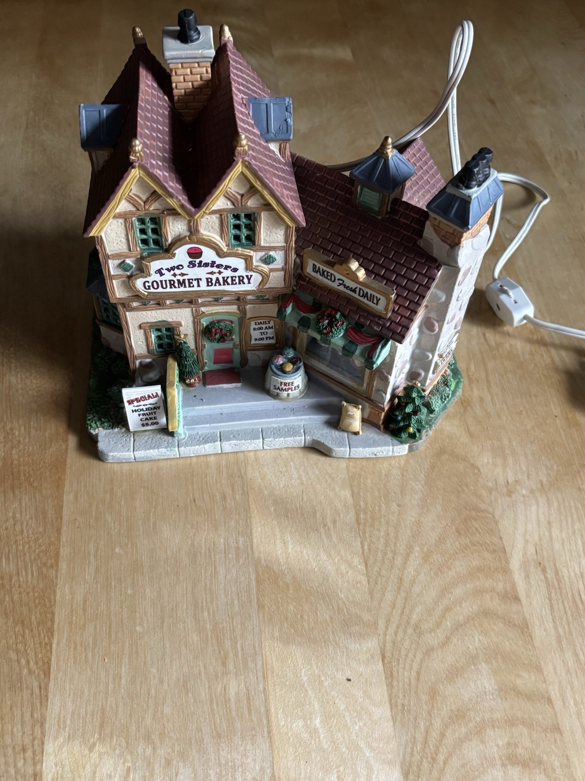 Lemax Signature Collection Two Sisters Gourmet Bakery 2012 Christmas Village
