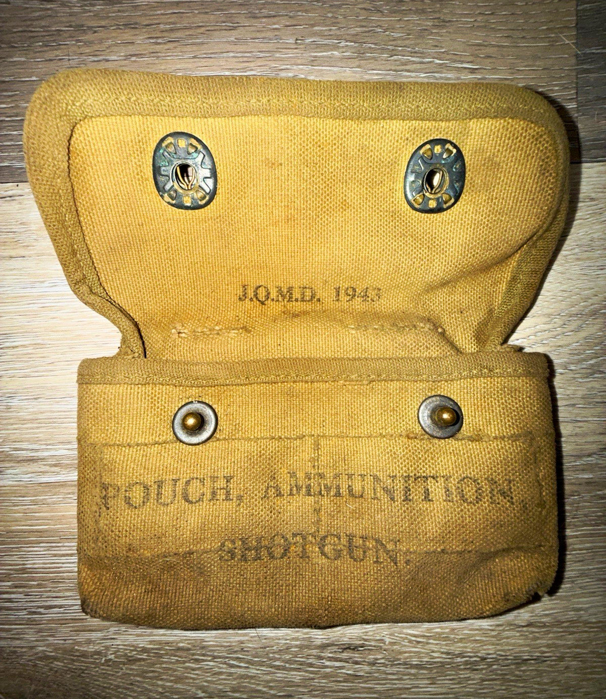 WWII U.S. J.Q.M.D. 1943 Shotgun Ammunition Pouch Canvas Snap Closure Marked U.S.
