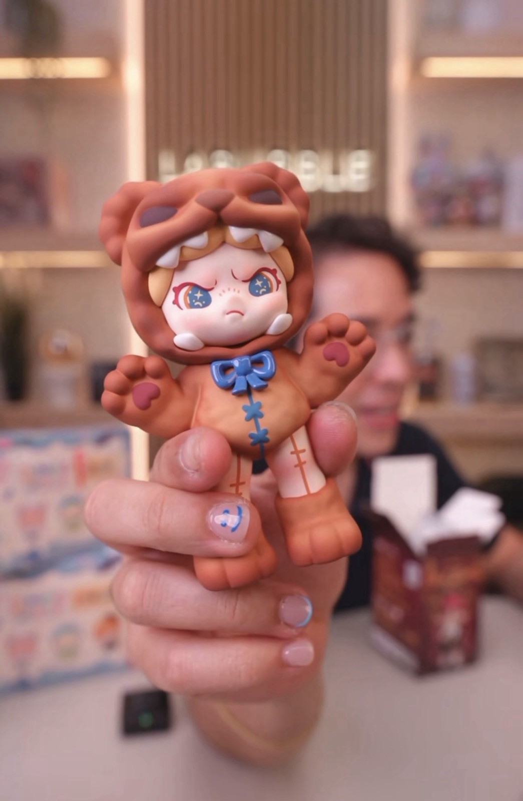 TNT SPACE DORA An Ideal World Series Furious Bear collectible figure