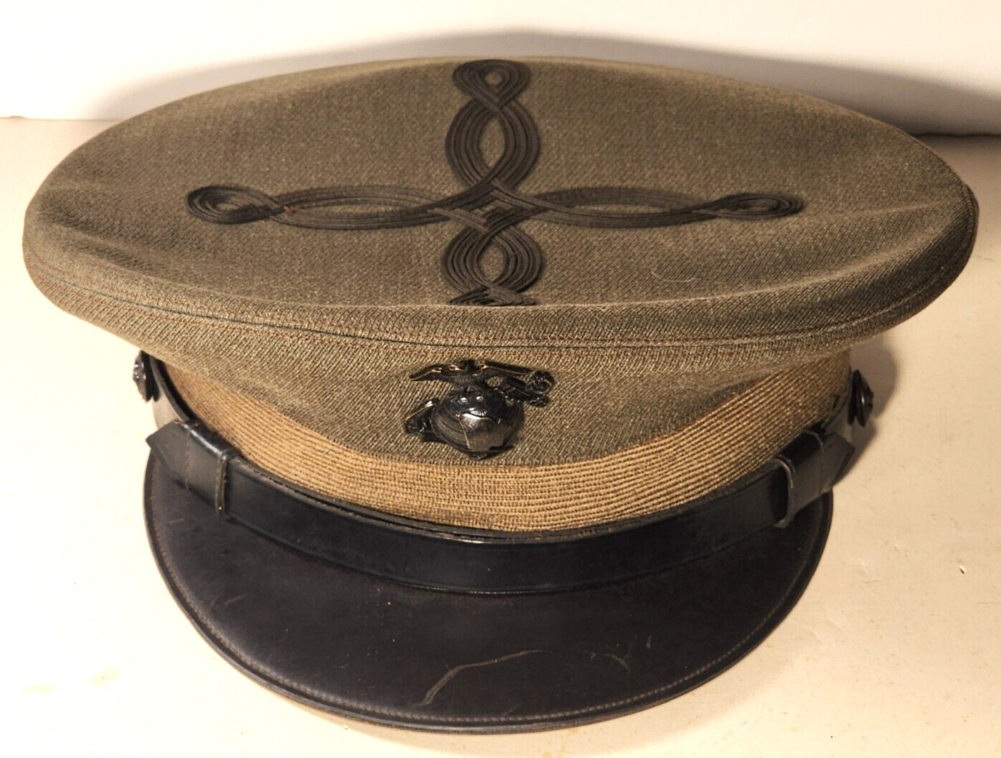 VINTAGE U.S.M.C. U.S. MARINE CORPS WWII OFFICER GREEN HAT with VANGUARD EGA