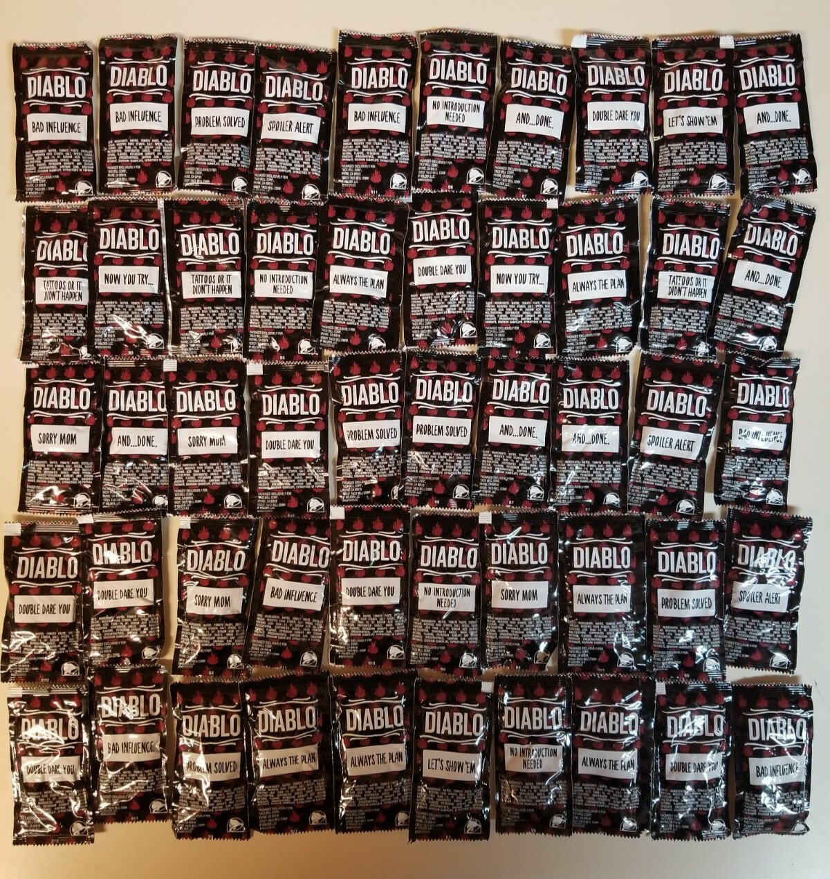 50 Taco Bell DIABLO Sauce Packets. New And Sealed Free Fast Shipping OG Seller