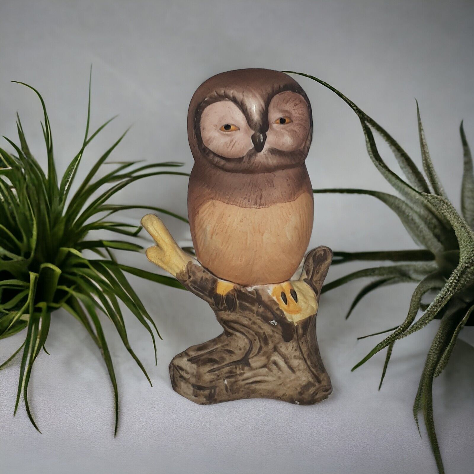 VTG MIC Porcelain Ceramic Barn Owl Bird Sitting on hallowed Tree Stump