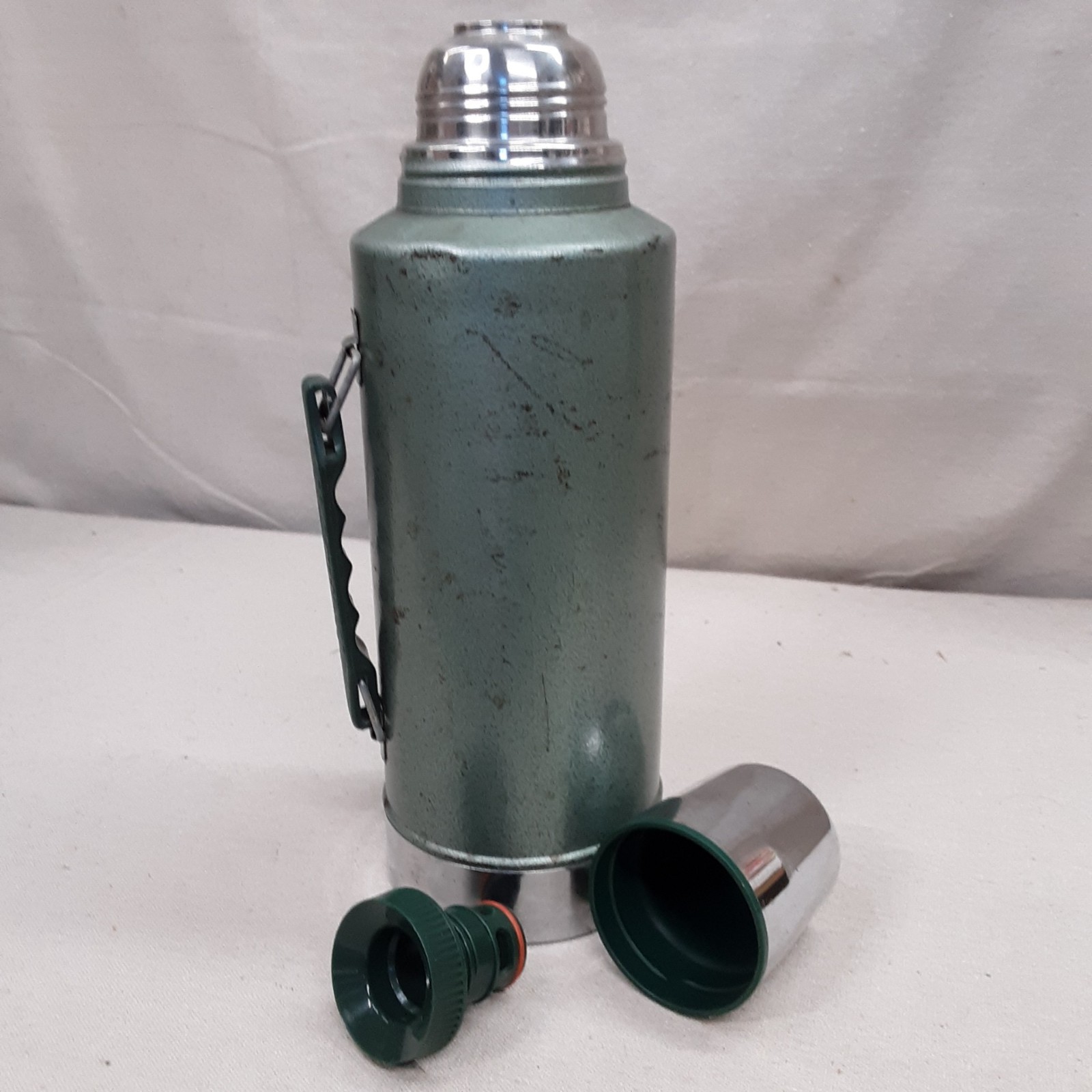 Stanley Aladdin Vacuum Bottle Thermos A-945DH- Half Gallon 1989 Made in USA Vtg