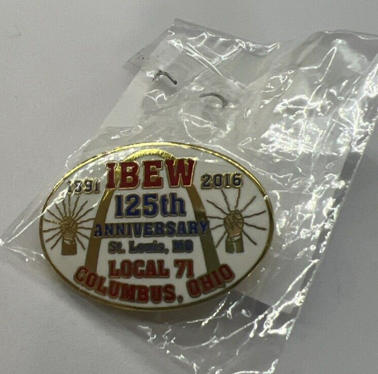 IBEW LAPEL HAT PIN LOCAL 71 Columbus OH ST LOUIS 125 Anniversary 39th Convention
