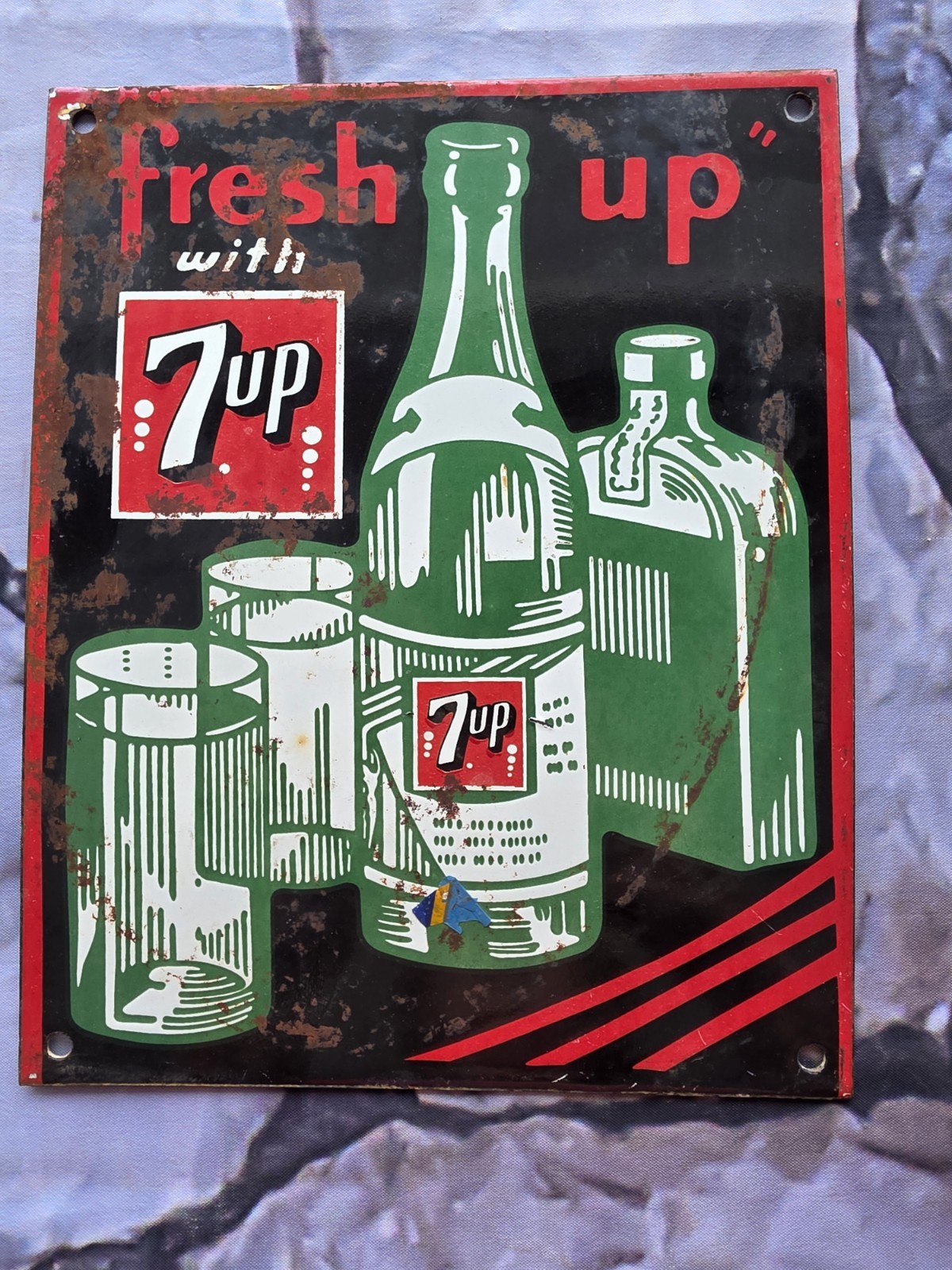 VINTAGE 7UP SODA PORCELAIN SIGN, 'FRESH UP WITH 7 UP'  12