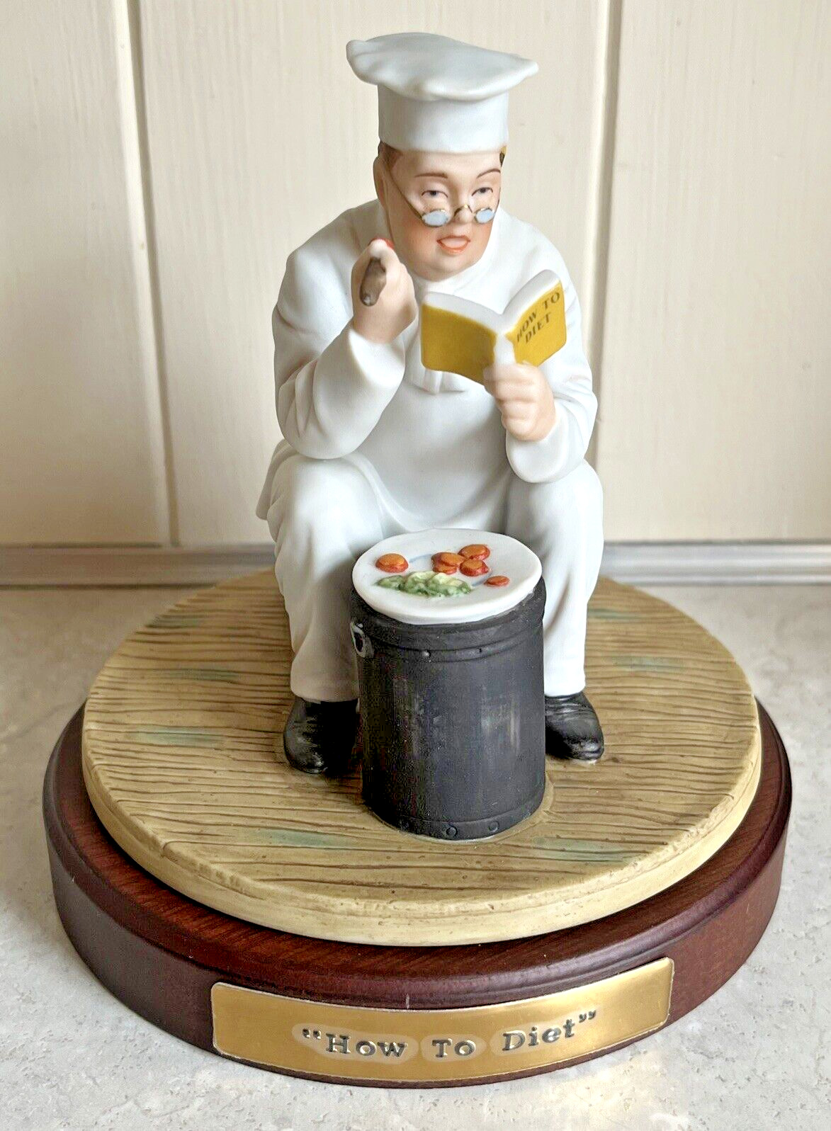 Goebel Norman Rockwell How to Diet Chef Porcelain Figurine Wooden Base Box