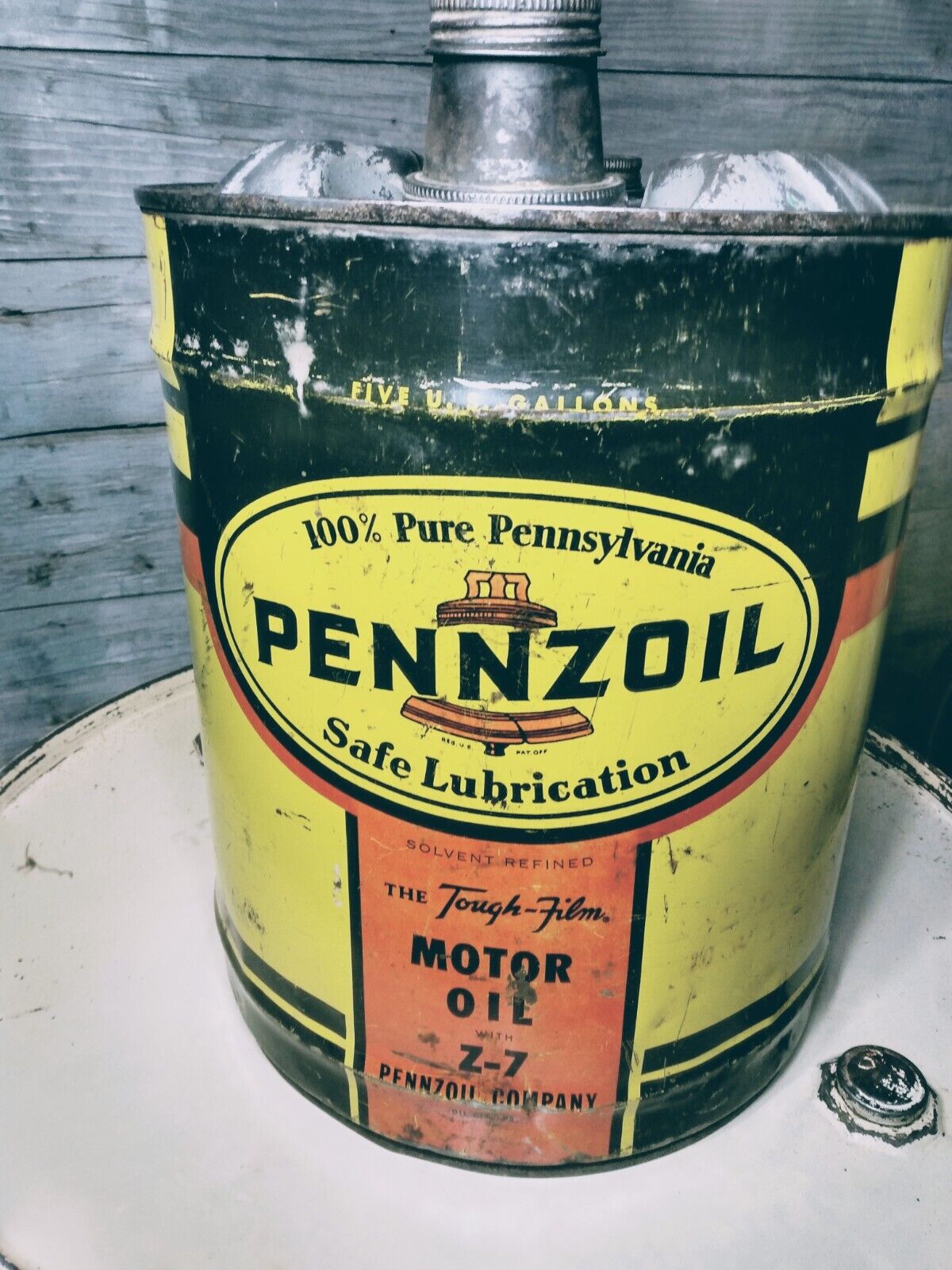 Vintage 1967 Pennzoil 5 gallonOil Can