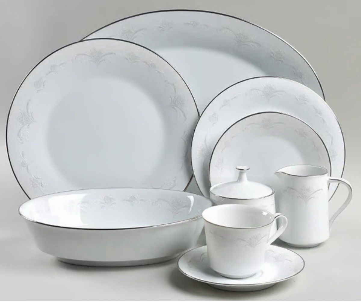 Vintage Noritake Casablanca 6842 Fine China – Service for 16 + Serving Pieces