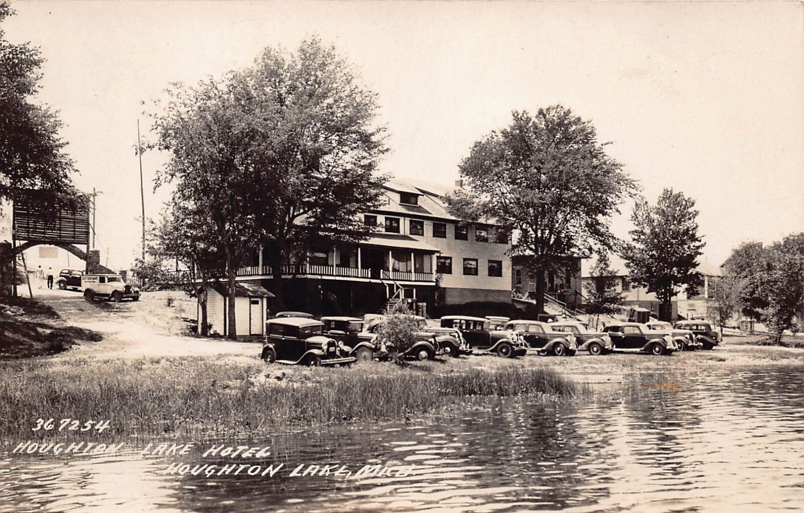 RPPC Houghton Lake Michigan Robinson's Log Cabins Fishing Photo Vtg Postcard C57