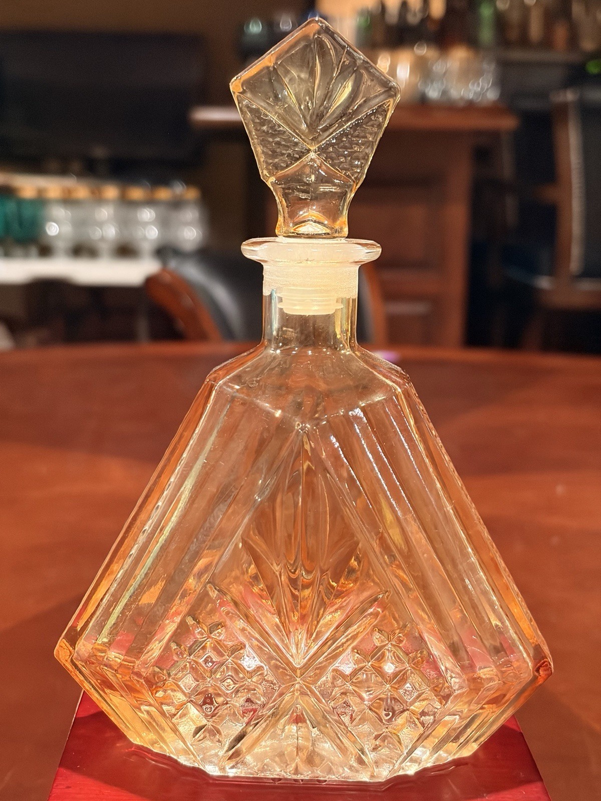 Godinger Dublin Amber Crystal Triangular Whiskey Decanter & Chevron Stopper 7.5” Godinger Dublin Amber Crystal Triangular Whiskey Decanter & Chevron Stopper 7.5”