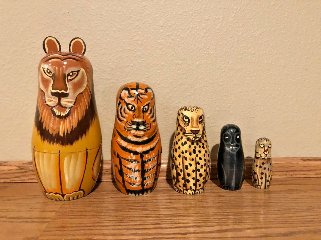 Vintage Nesting Big Cats Dolls Wood Stacking Hand painted Set of 5