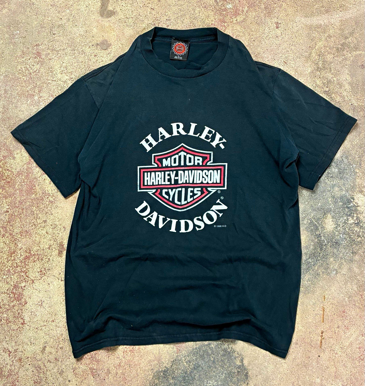 Vintage 1996 Harley-Davidson Motor Cycles Classic Shield Logo Black T-Shirt