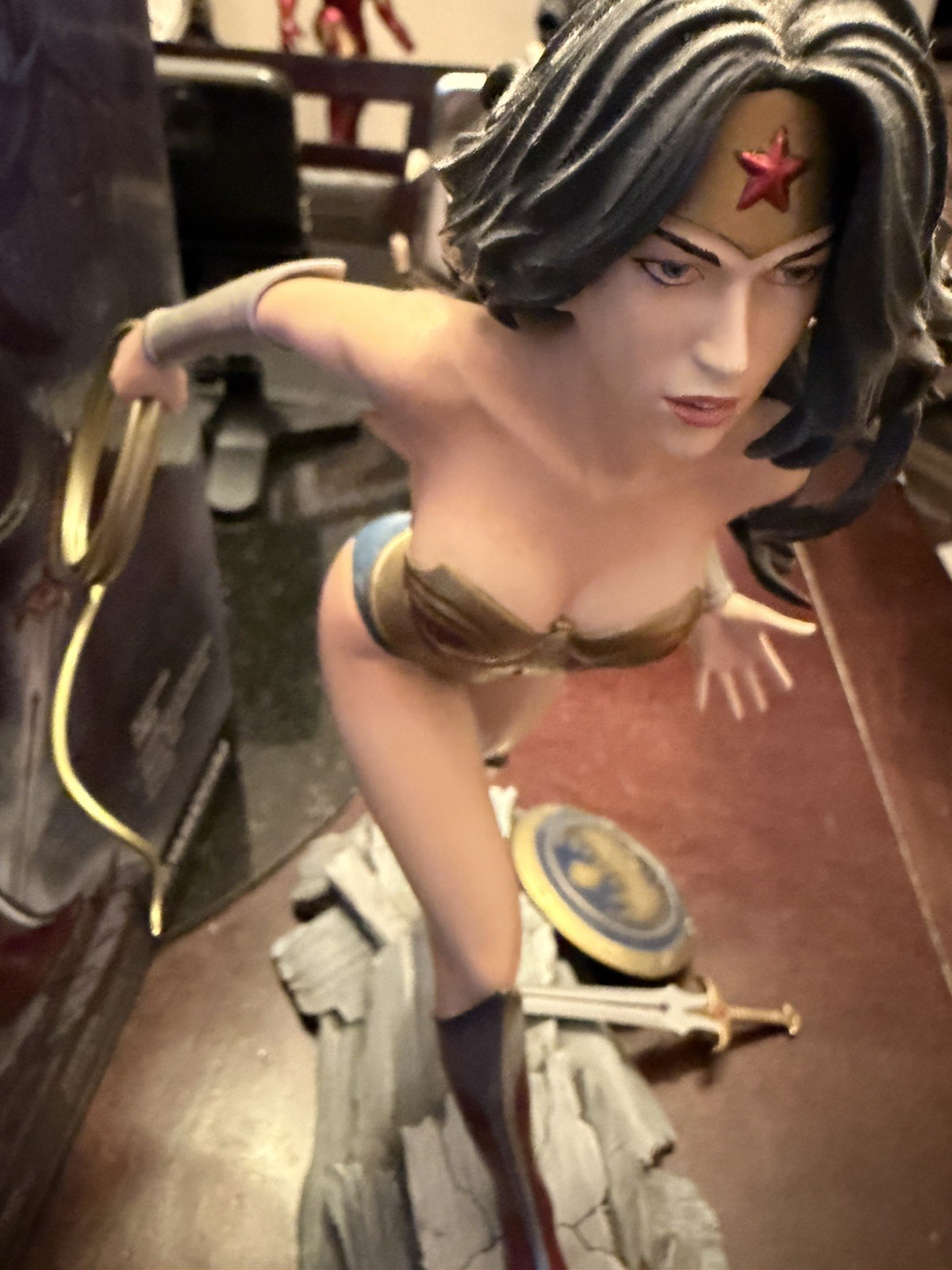 DC Yamato Fantasy Figure Wonder Woman 1/6 Statue Luis Rayo Design DC Yamato Fantasy Figure Wonder Woman 1/6 Statue Luis Rayo Design