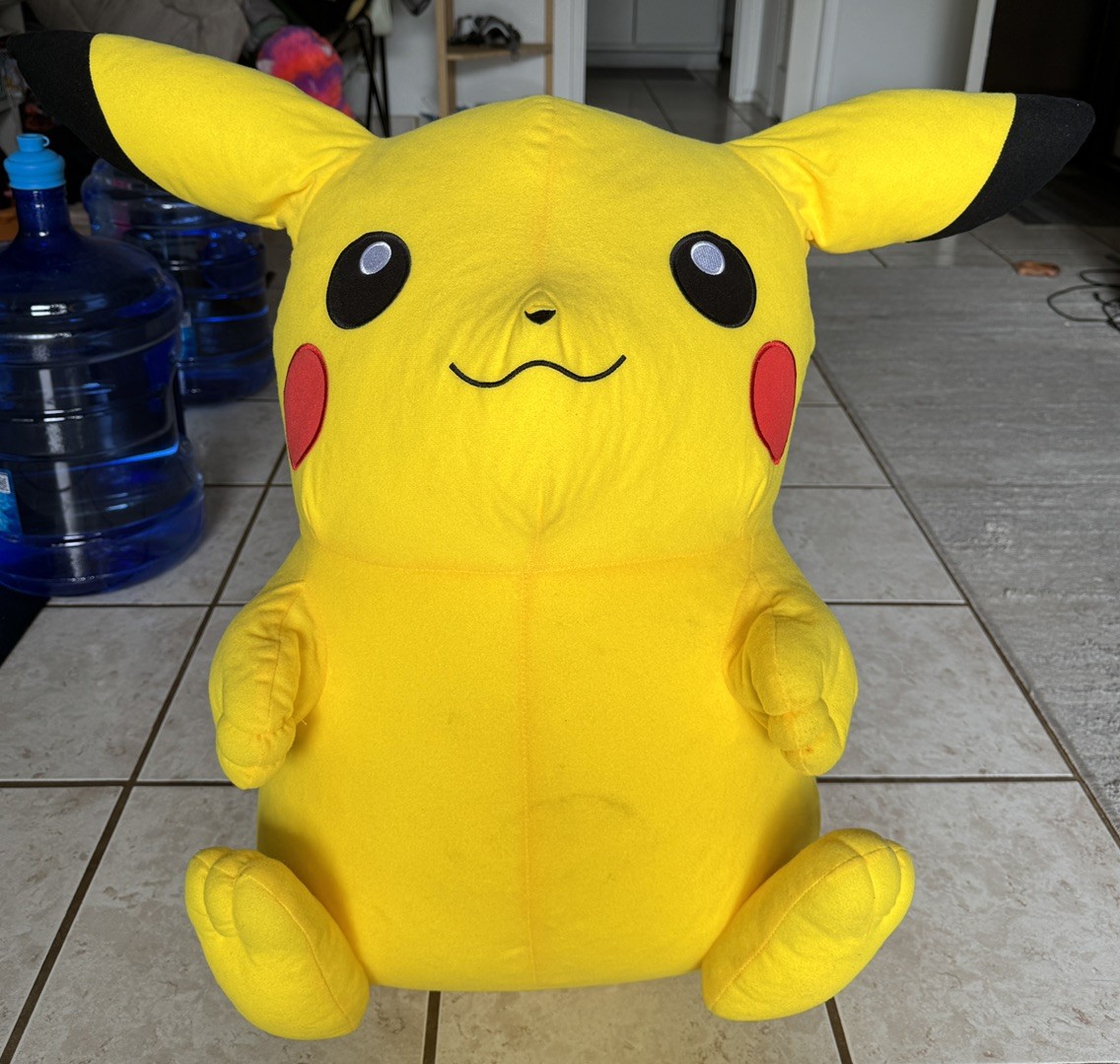 ADORABLE RARE JUMBO 36 INCH POKEMON PIKACHU PLUSH 