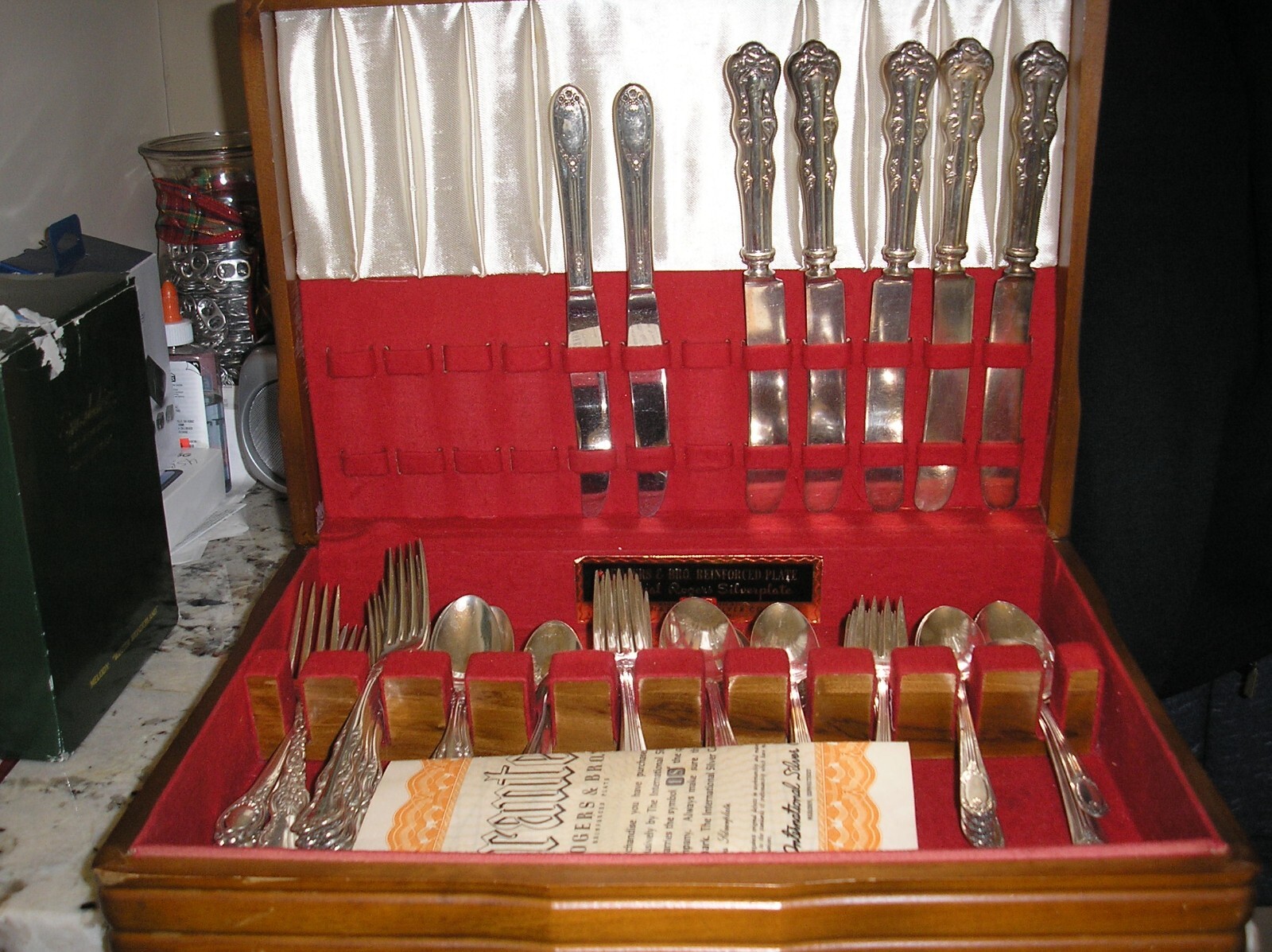 Vintage wood silverware/flatware wood chest by International Silver Co w/40 pcs