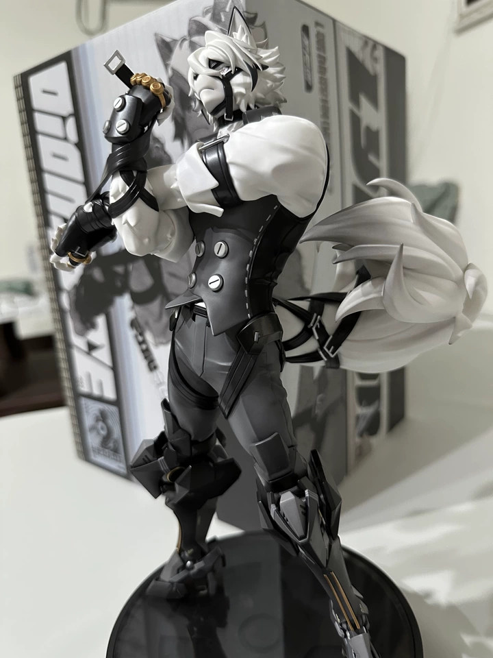 Official Zenless Zone Zero Von Lycaon Victoria Housekeeping 1/7 Figure Model Toy