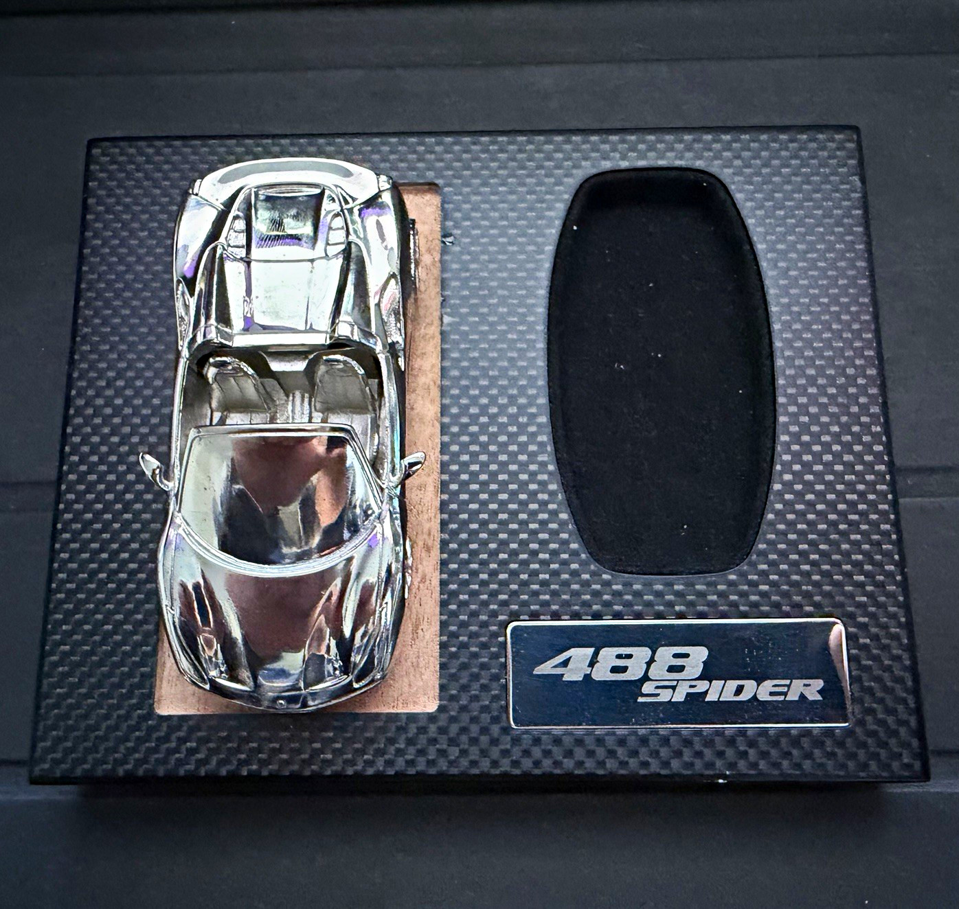 Ferrari 488 Spider 1:43 Chrome Model Car Owner Key Presentation Display Tray Ferrari 488 Spider 1:43 Chrome Model Car Owner Key Presentation Display Tray