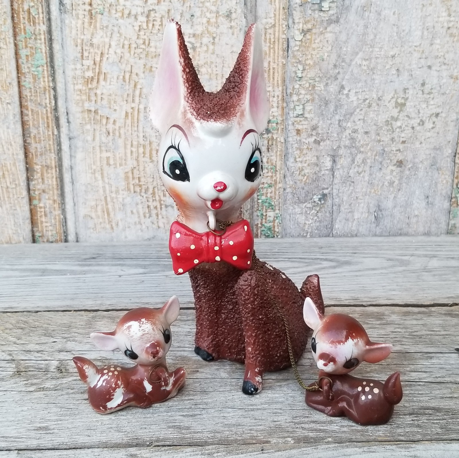 Vintage Arnart Deer Reindeer Doe & Fawns Chained Sugar Texture MCM Kitschy 6.75